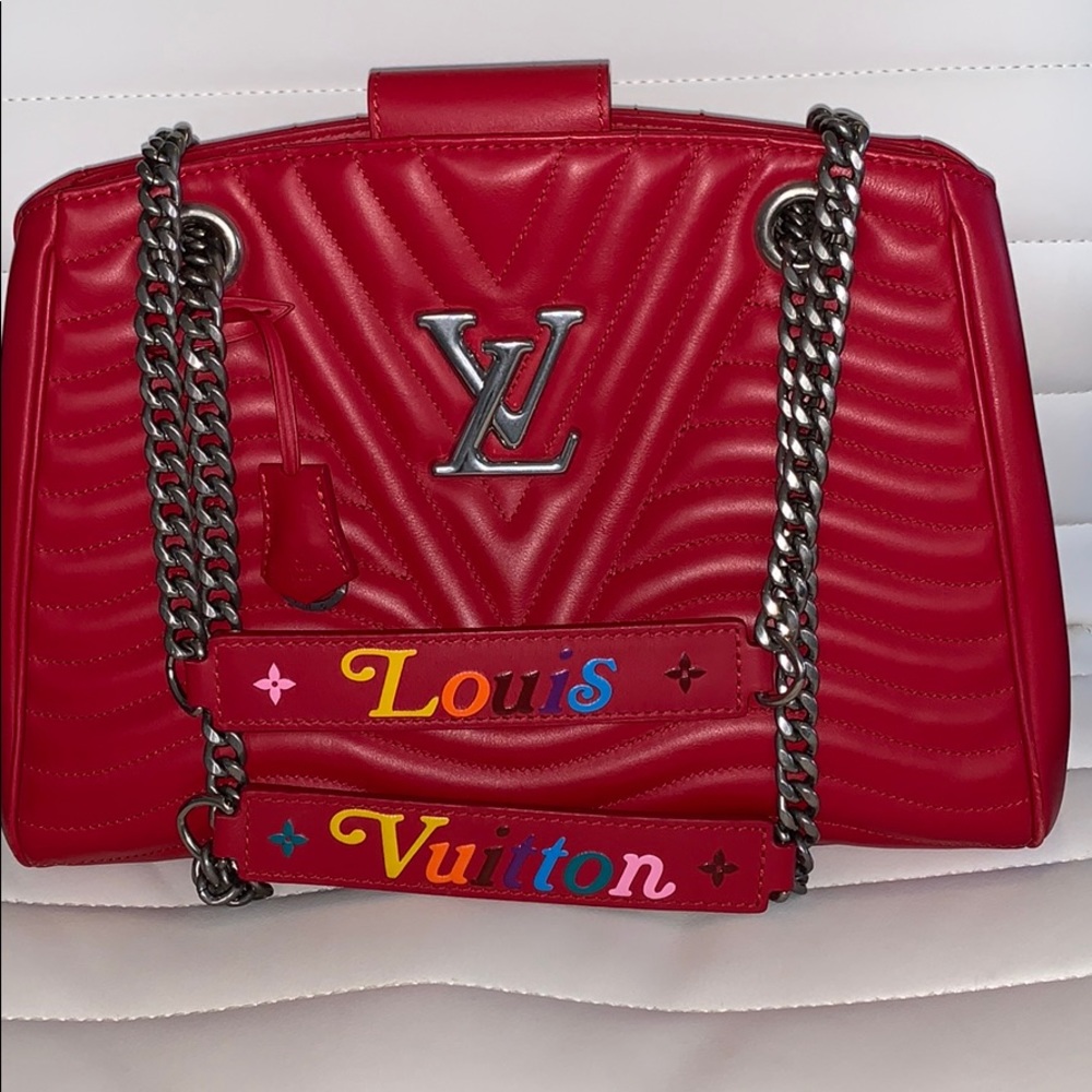 NEW Louis Vuitton New Wave Chain Tote Ecarlate